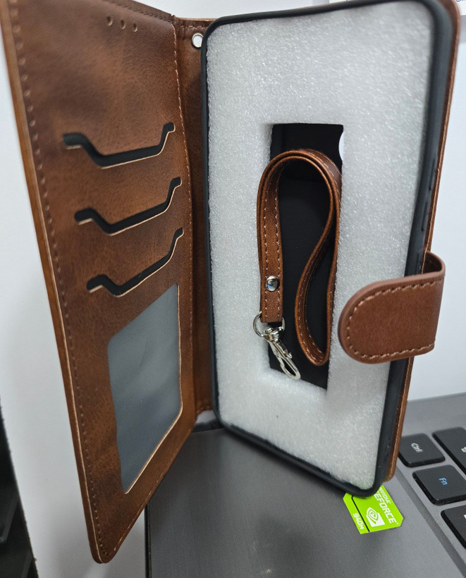 کیف چرمی مگنتی MI13T